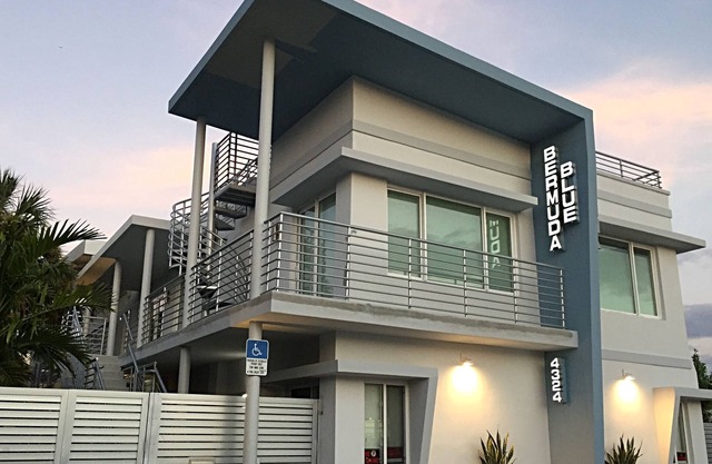 Apt.#2 Bermuda Blue Beach Club (1/1)
