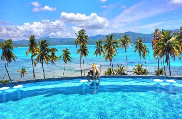Apt #8 Incredible Ocean Views