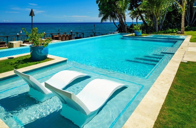 Aqua Bay at the Tryall Club by Personal Villas - Splendid Zero-Edge Heated Pool