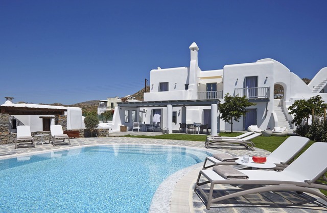 Aqua Breeze North Villa on the beach
