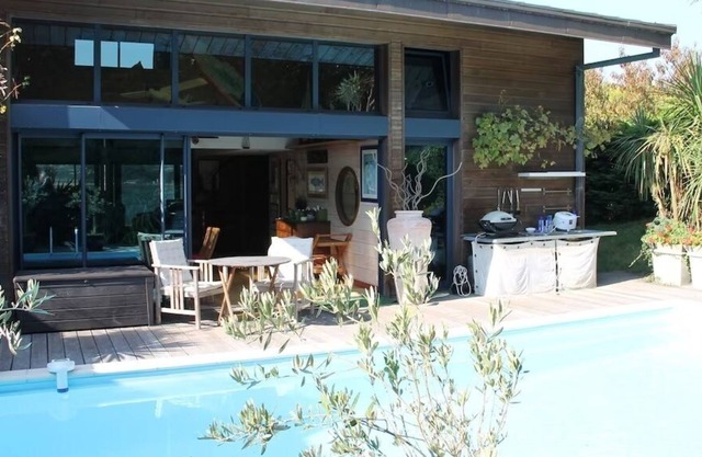 Architect's house at the water's edge