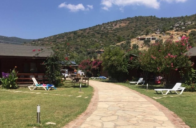 Arda Bungalows