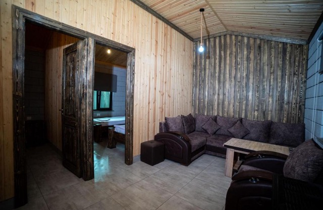 Arevik Resort Cottages