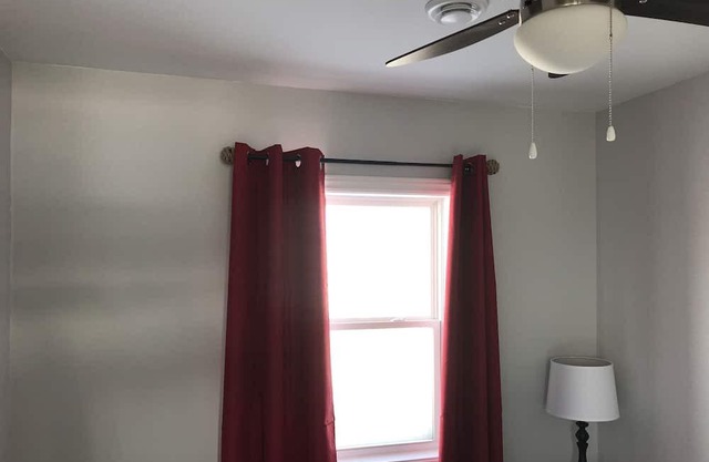 Argyle Sound Cottages 2 bedroom cottages sleeps 4 fridge range washer and dryers