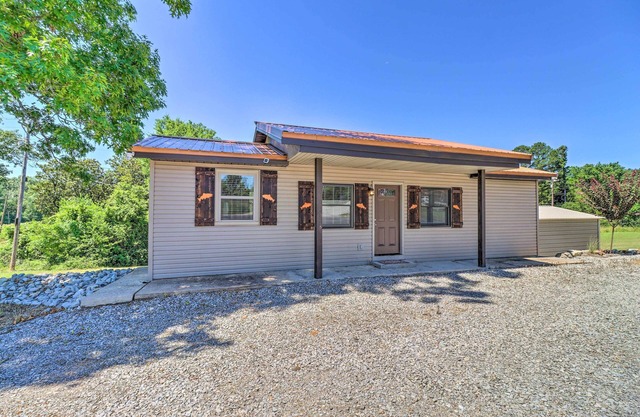 Arkansas Fishing Getaway: Near Norfork River!