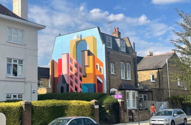 Artist home - truly unique house in West London