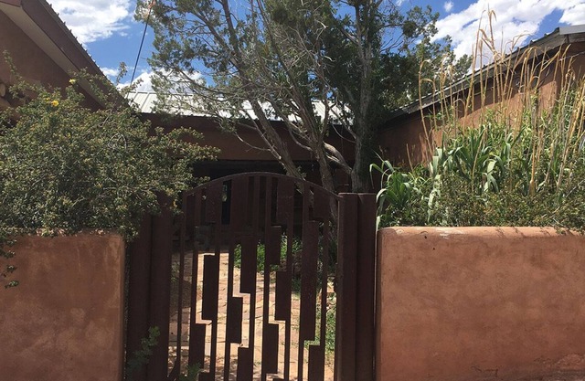 Artist's Home in East Mountains