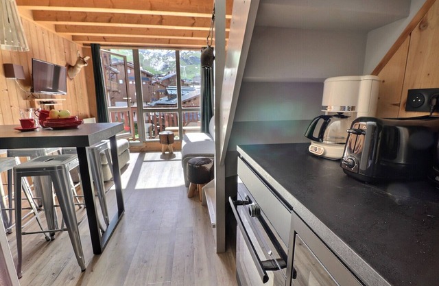 As a spacious apartment cottage duplex