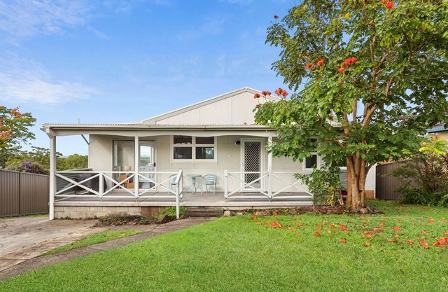 Ashcroft Cottage, the ultimate family home awaits you for your next seaside getaway.