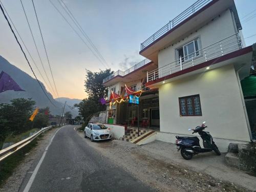 Ashiyana home stay