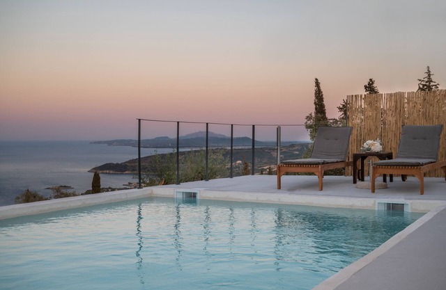 Askos Luxury Suite I, a Zakynthian Hideaway