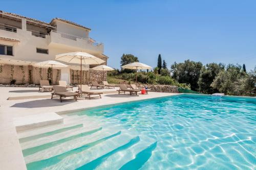 Askos Suites