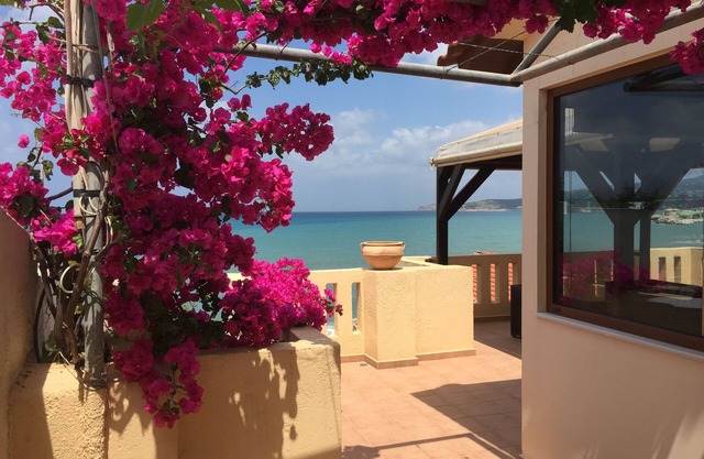 Asterias Studios Apartments