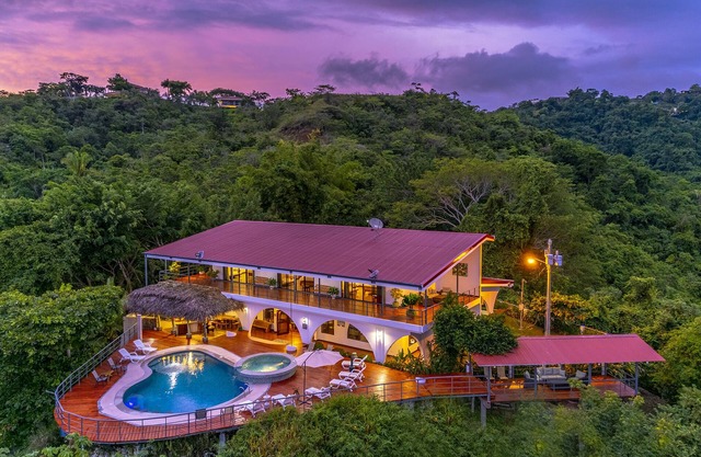 Astonishing Oceanview Mountain Villa-Private Paradise Retreat