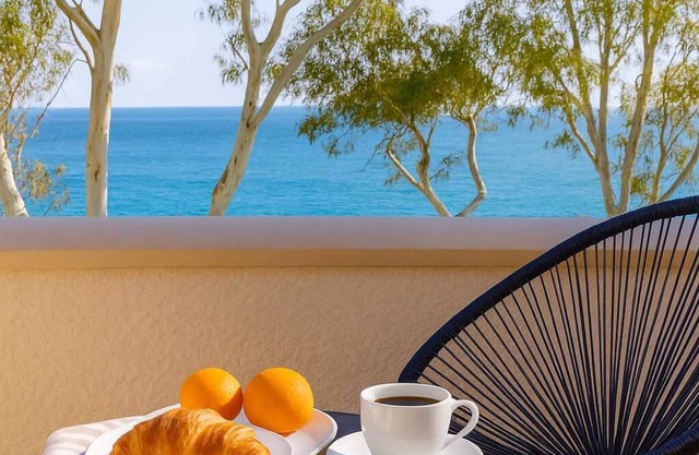 Astra Beach Studio - Koroni Beachfront Retreat