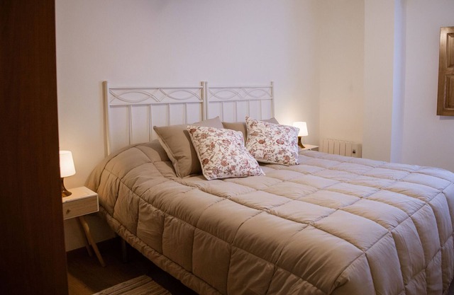Asturian house, 6 pax, at the foot of the Sierra del Cuera and 2 km from the beaches.