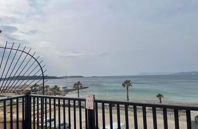 🔆 At Brusc: Facing the beach Parking, Sheets, Wifi all included! 🔆