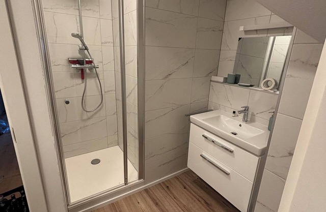 Exclusively renovated, very private but central apartment with large terrace