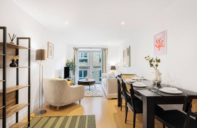 Athera - Hoxton Square, 2 bedroom, 2 bathroom entire apartment