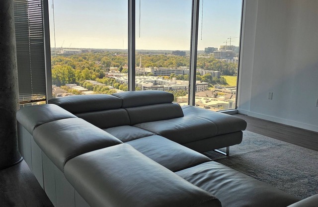 Atlantic Station Penthouse 360 Views!