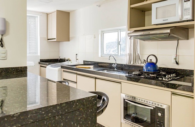 Atlantic View: Cond. Wooded in Itapema P1474