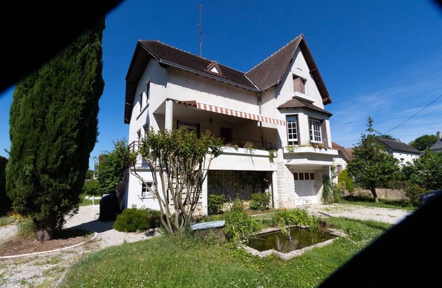 Attractive villa with heated pool near Beauval Zoo and Chateau