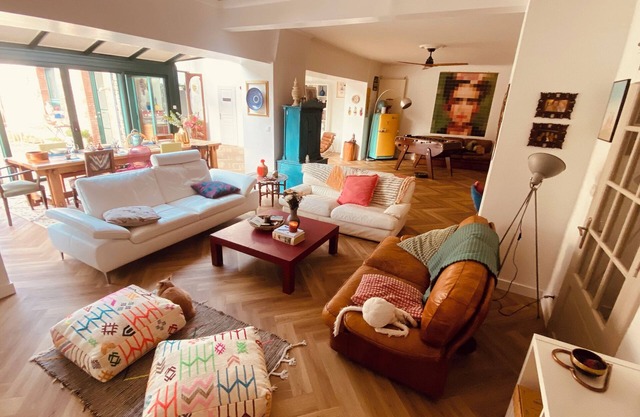 Atypical family house 320 m2 - 10 min from the beach