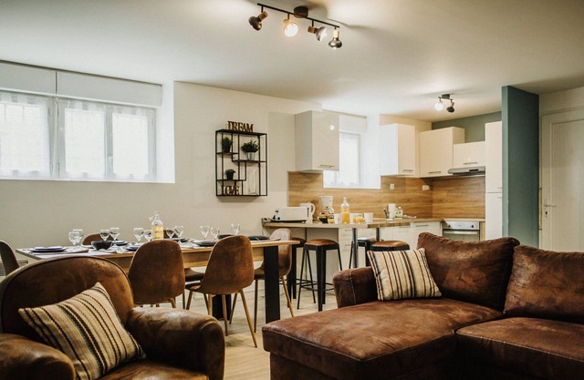 Au Chalet ★ Pleasant, Practical and Well-located ★