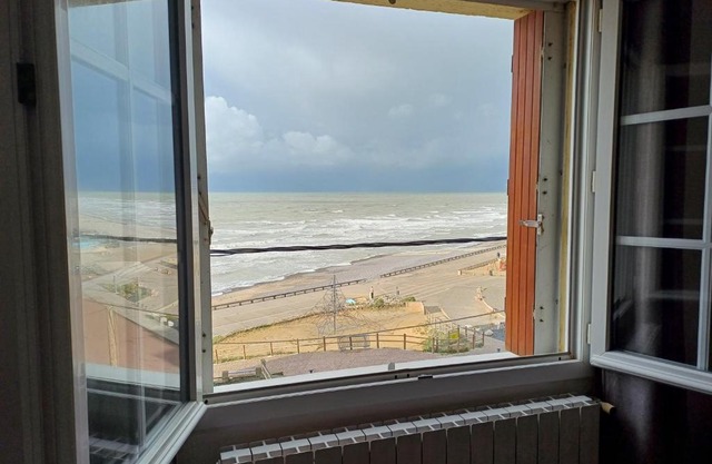 Au gré des marées 2 appartement face à la mer 2ème étage