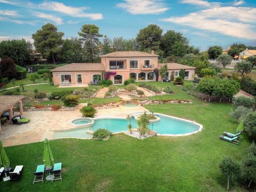 "AU HAVRE DE PAIX" 5 étoiles Prestige jacuzzi, hammam, sauna, PISCINE chauffée Mougins Cannes Grasse
