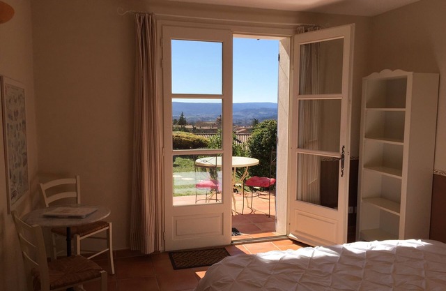 Au Pied du Ventoux Room