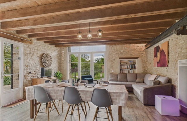 Authentic stone house for 7 with garden