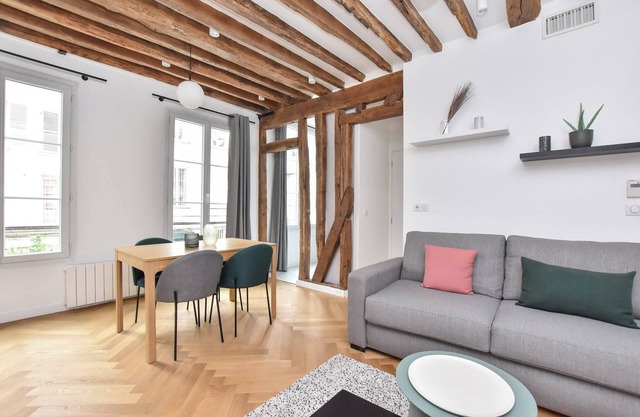 Authentic apartment - 1BR/4P - Marais/République