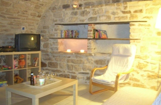 Authentic village house in a gite for 4 people in the heart of southern Ardèche