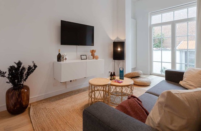 Automne II - Two Bedroom Apartment, Sleeps 6
