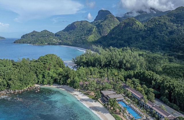 Avani+ Barbarons Seychelles