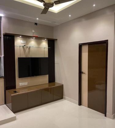AVVAIRAM SERVICE APARTMENT G8