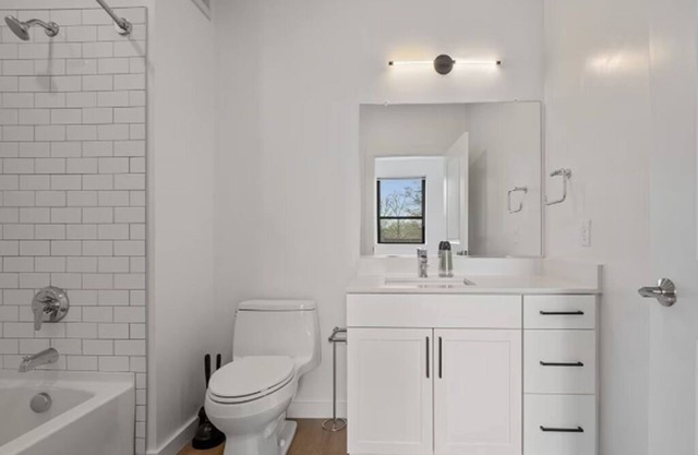Award Rentals in Washington DC. Multiple levels of amenities and shared space.