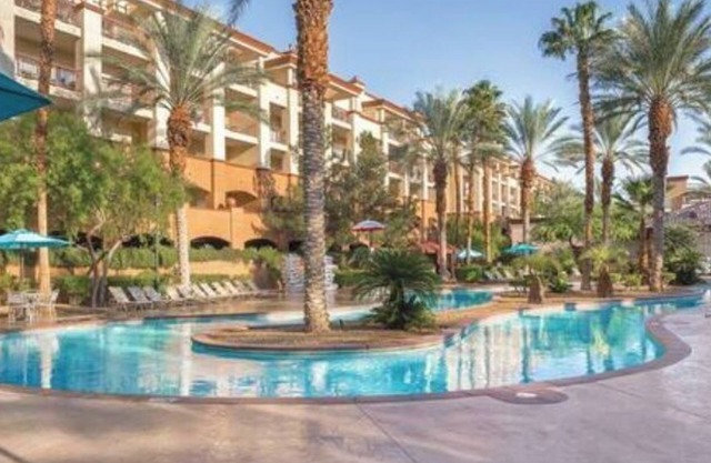 Awesome 2 Bedroom Condo for Formula 1