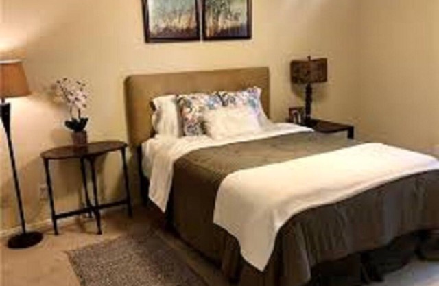 Awesome 2 Bedroom, 2 Bath Condo - Quail Springs, NW OKC,