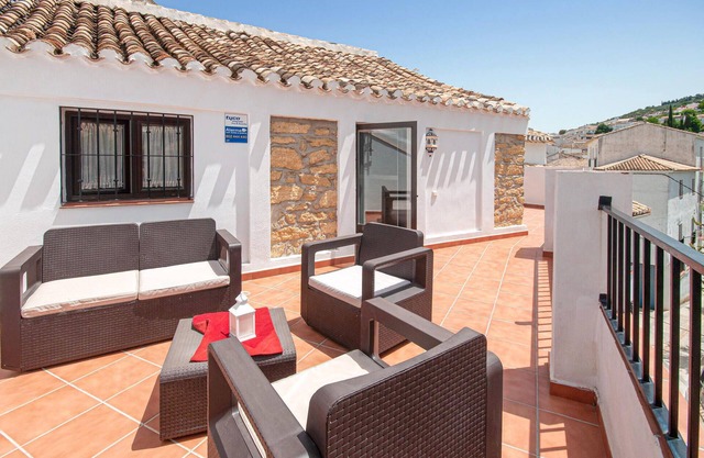 Awesome apartment in Monterio with WiFi