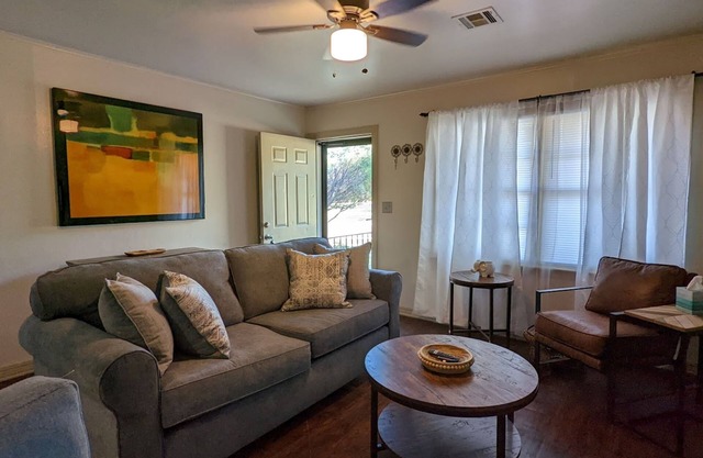 Awesome, darling 2 bedroom with fenced backyard
