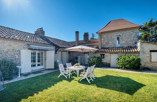 Awesome home in Gageac-et-Rouillac