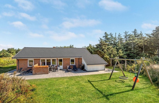 Awesome home in Harboøre with sauna
