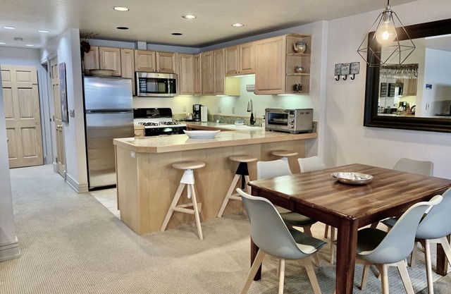 Awesome Location, Well Stocked, Very Clean!