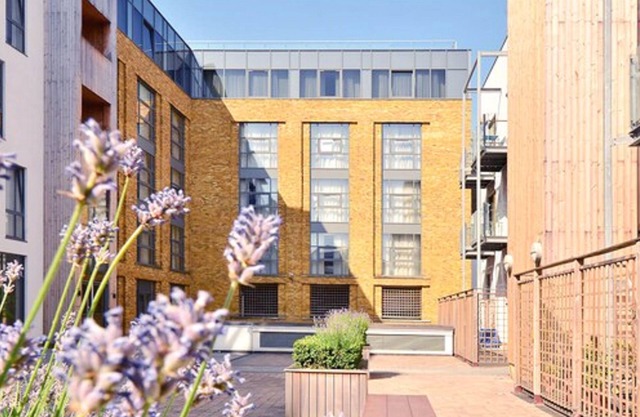 Axiom Park Hotel