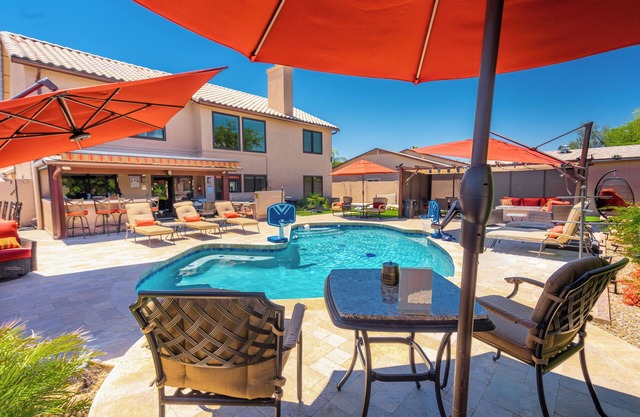 AZ Luxury Vacation Home for 12 – Heated Pool, Hot Tub, Firepits & Game Zones