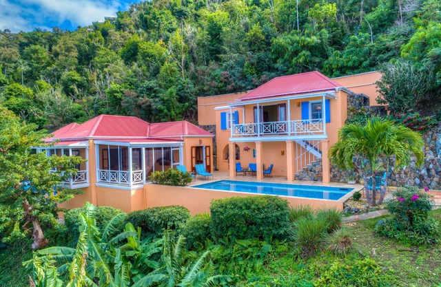 AZURE VISTA for pure relaxation in true Caribbean style
