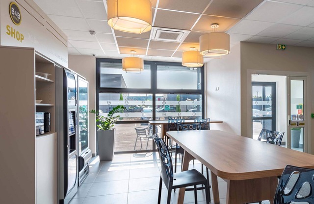 B&B HOTEL MONTELIMAR Sud