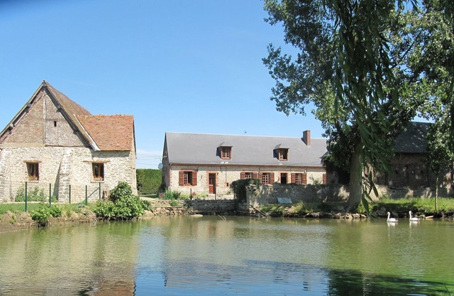 B&B in 18th century Bray farmhouse